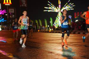 BIB: 40085
                            <button type="button" onclick="openModal(16178722)" class="btn btn-primary btn-sm float-right btn-popup" data-toggle="modal" data-target=".modal-high-quality">
                        <i class="fas fa-shopping-cart"></i> Add to Cart
                    </button>
                                            <button type="button" onclick="isThisMe(16178722, true)" class="btn btn-success btn-sm float-right btn-popup btn-isme hidden" data-toggle="tooltip" data-placement="bottom" title="นี่คือรูปของคุณใช่ไหม คลิกที่นี่เพื่อเอาเข้าอัลบั้ม">
                        <i class="fas fa-plus"></i> Add to album
                    </button>
                    <button type="button" onclick="isThisMe(16178722, false)" class="btn btn-warning btn-sm float-right btn-popup btn-isnotme hidden">
                        <i class="fas fa-ban"></i> Remove from album
                    </button>